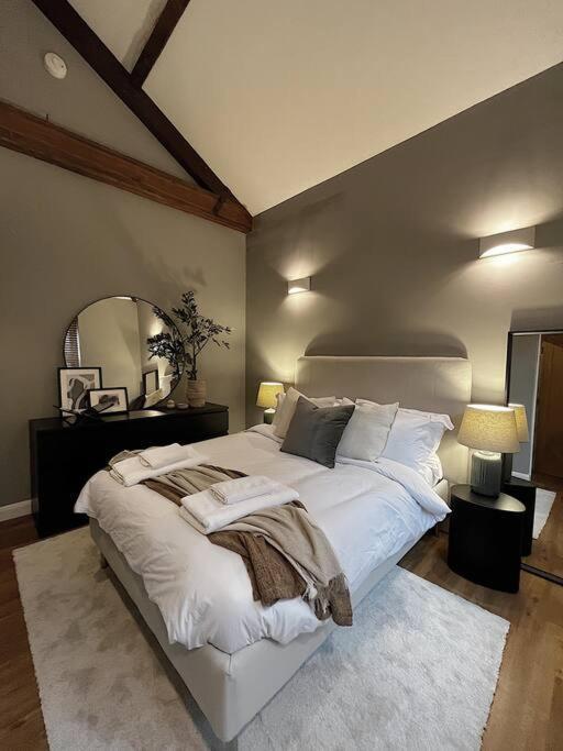 Cosy 2 Bedroom Apartment Todmorden Exterior photo